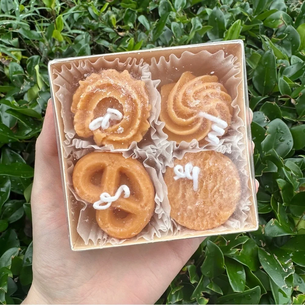 4 Pack Danish Butter Cookies Biscuit Cute Aromatherapy Candles Gift Box Set